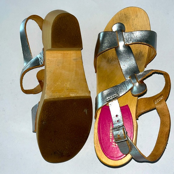 Swedish Hasbeens silver sandals - Picture 3 of 5
